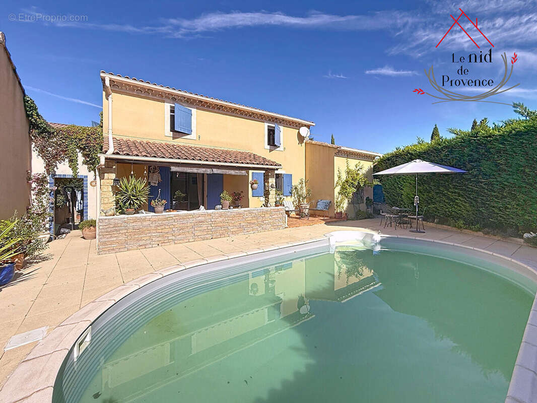 Maison à PERNES-LES-FONTAINES