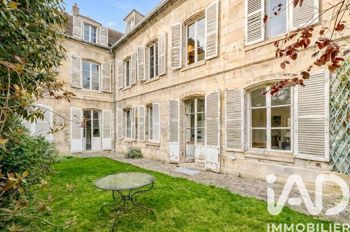 Photo 1 - Maison à COMPIEGNE