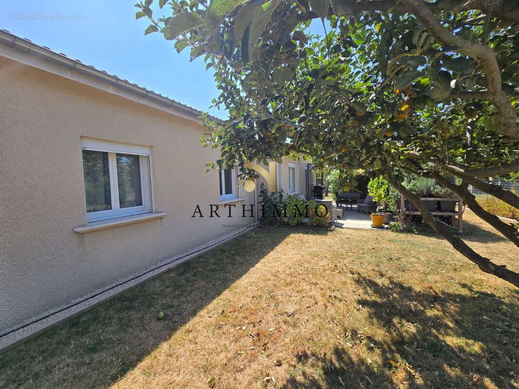 Maison 105 m² à Romans-Sur-Isere  - photo 14