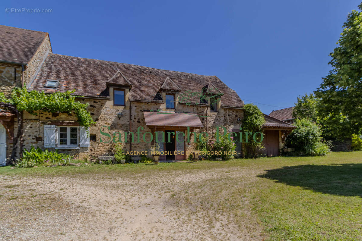 Maison à SARLAT-LA-CANEDA