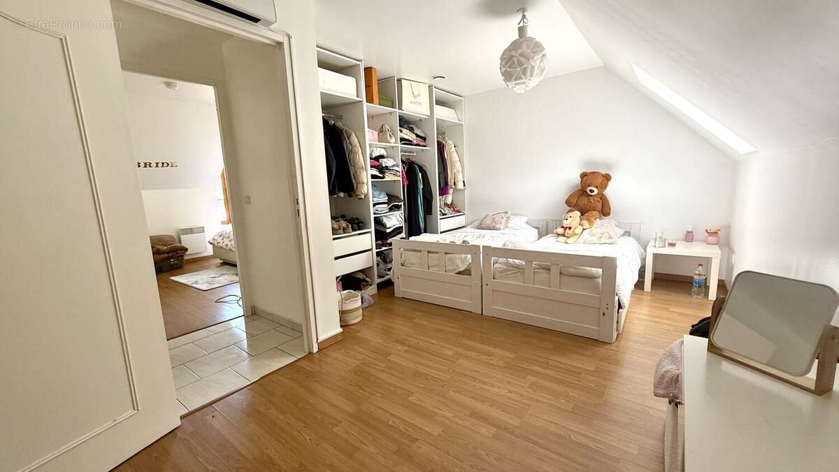 Maison à MANTES-LA-VILLE