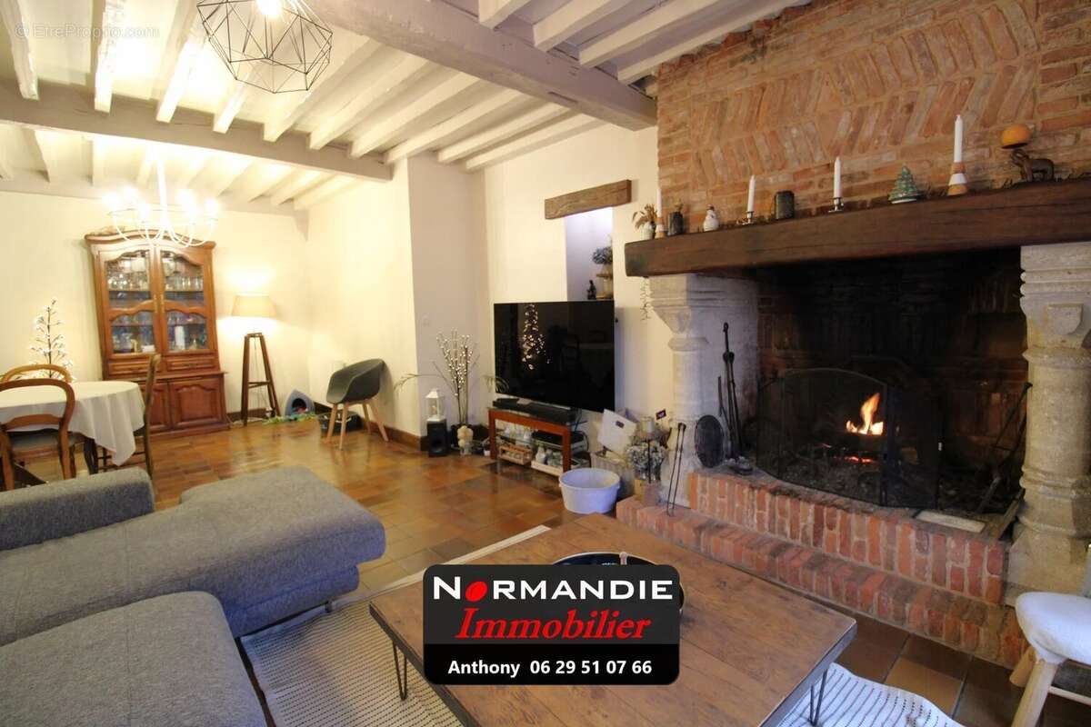 Appartement à LILLEBONNE