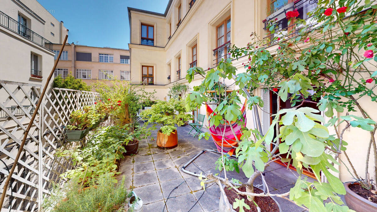 Appartement à PARIS-10E