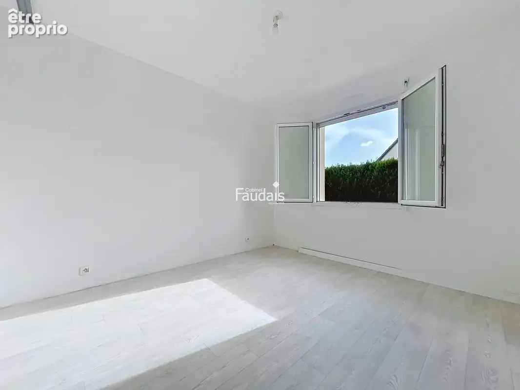 Maison 7 pièces 148 m² à vendre à Creances (50710) - photo 9