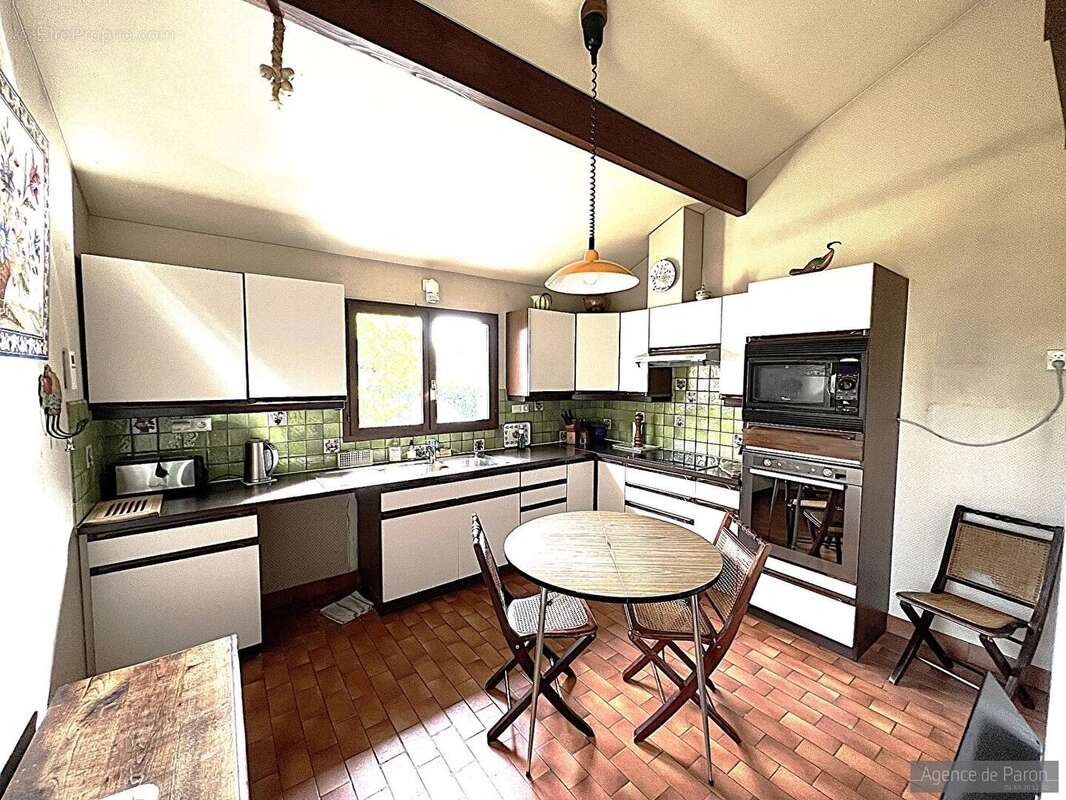 Maison à VERRIERES-LE-BUISSON