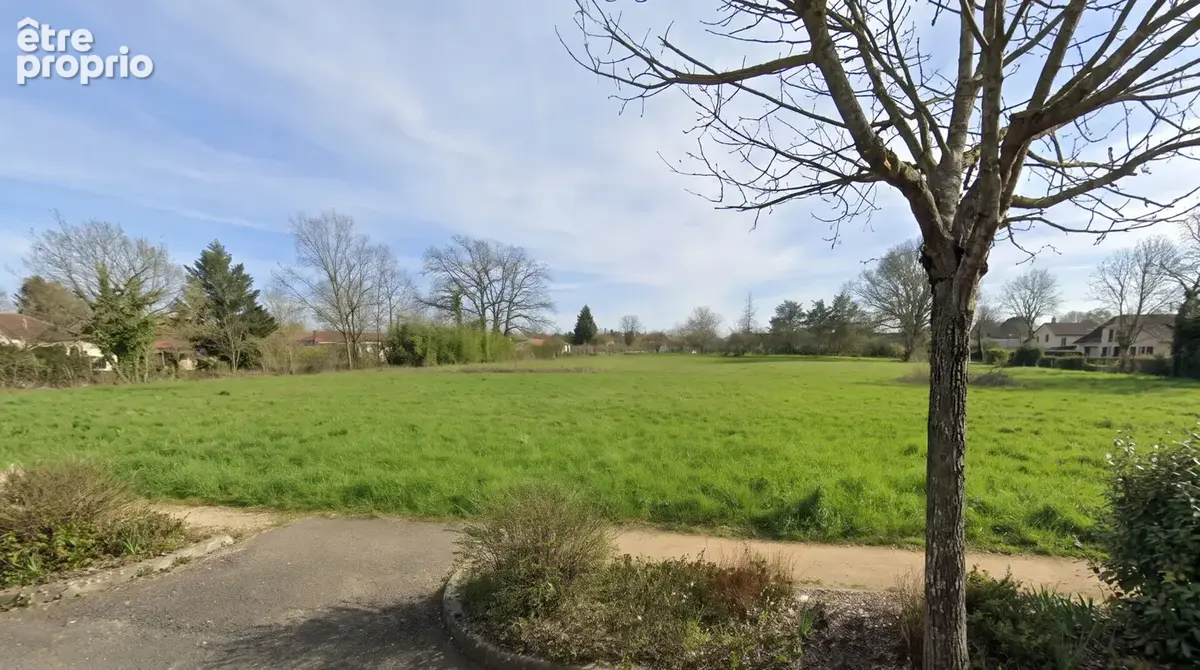 Terrain de 647m² à vendre à Polliat - photo 2