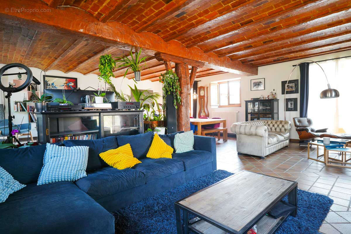 Maison à SAINT-MAURICE-MONTCOURONNE