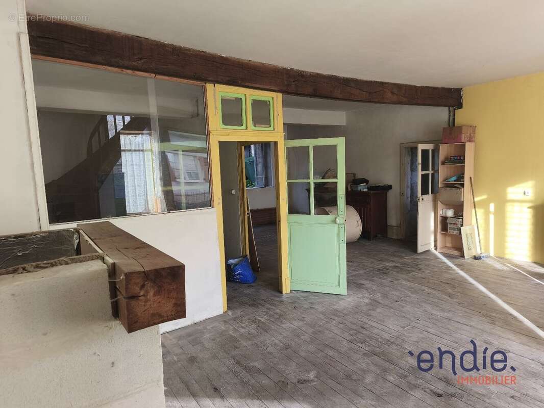 Maison à THENEUILLE