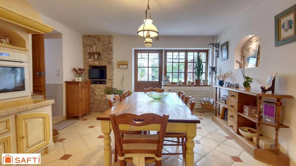 Maison 180 m² à Villette  - photo 6