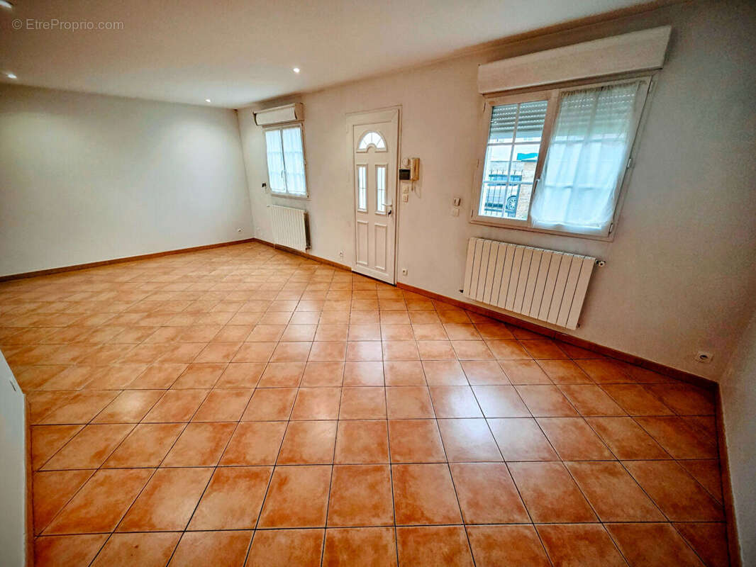 Maison à TREMBLAY-EN-FRANCE