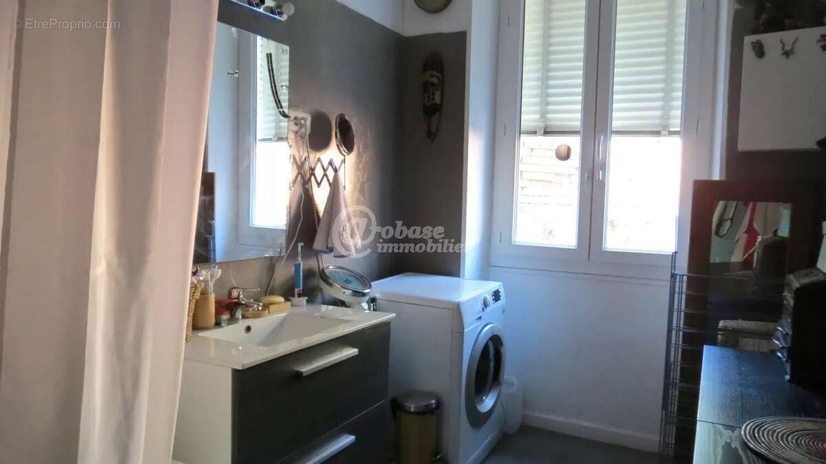Appartement à MARSEILLE-3E