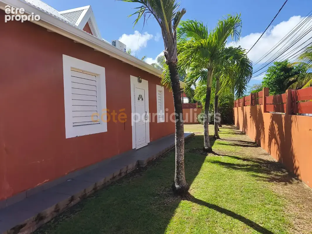 A VENDRE Villa  Saint-François 4 pièces - photo 5