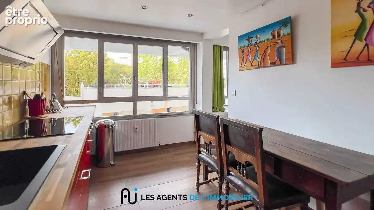 Nanterre Préfecture / Appartement 3 pièces 87 m² - photo 2