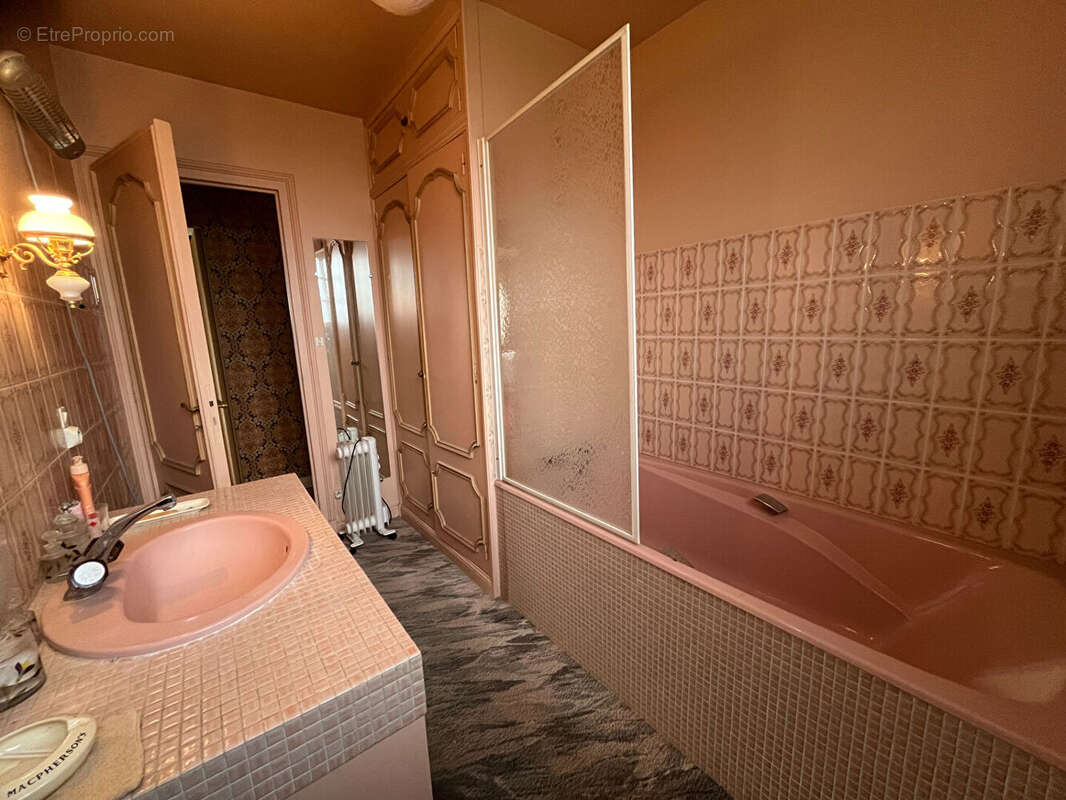 Maison à BRINON-SUR-SAULDRE