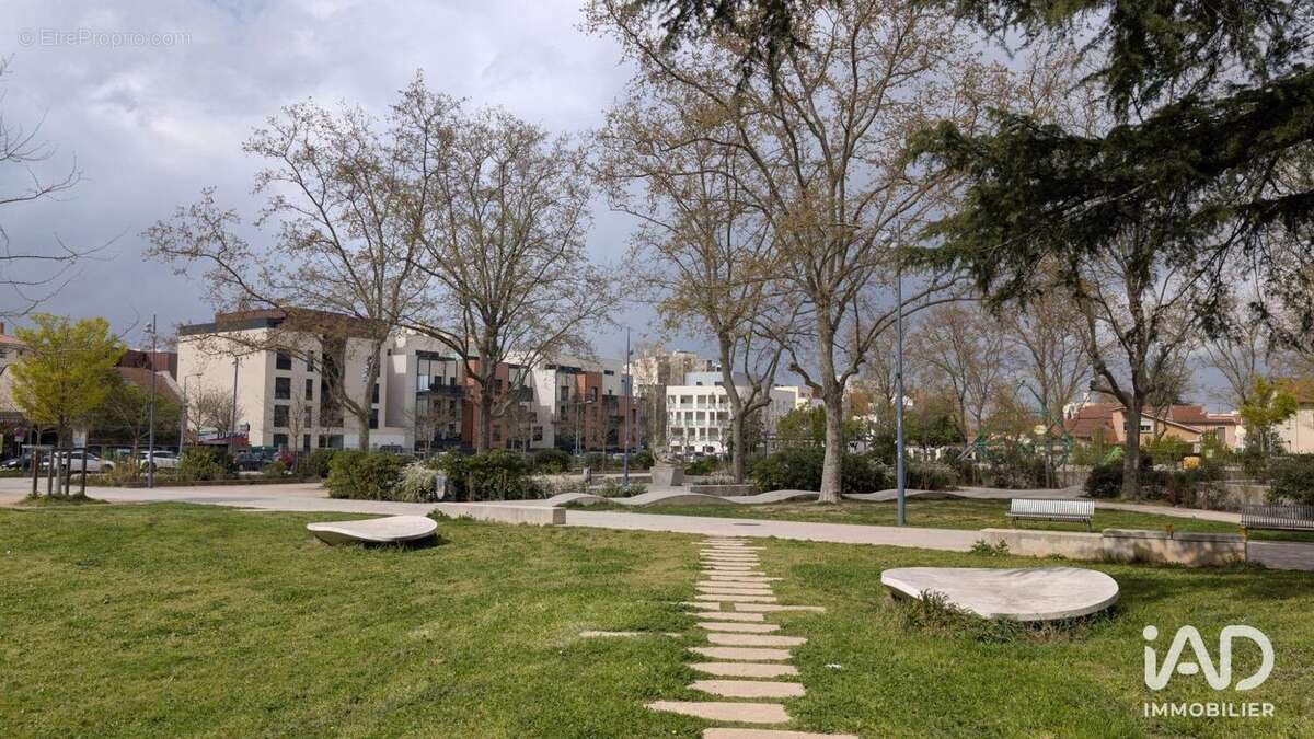 Photo 9 - Appartement à VENISSIEUX