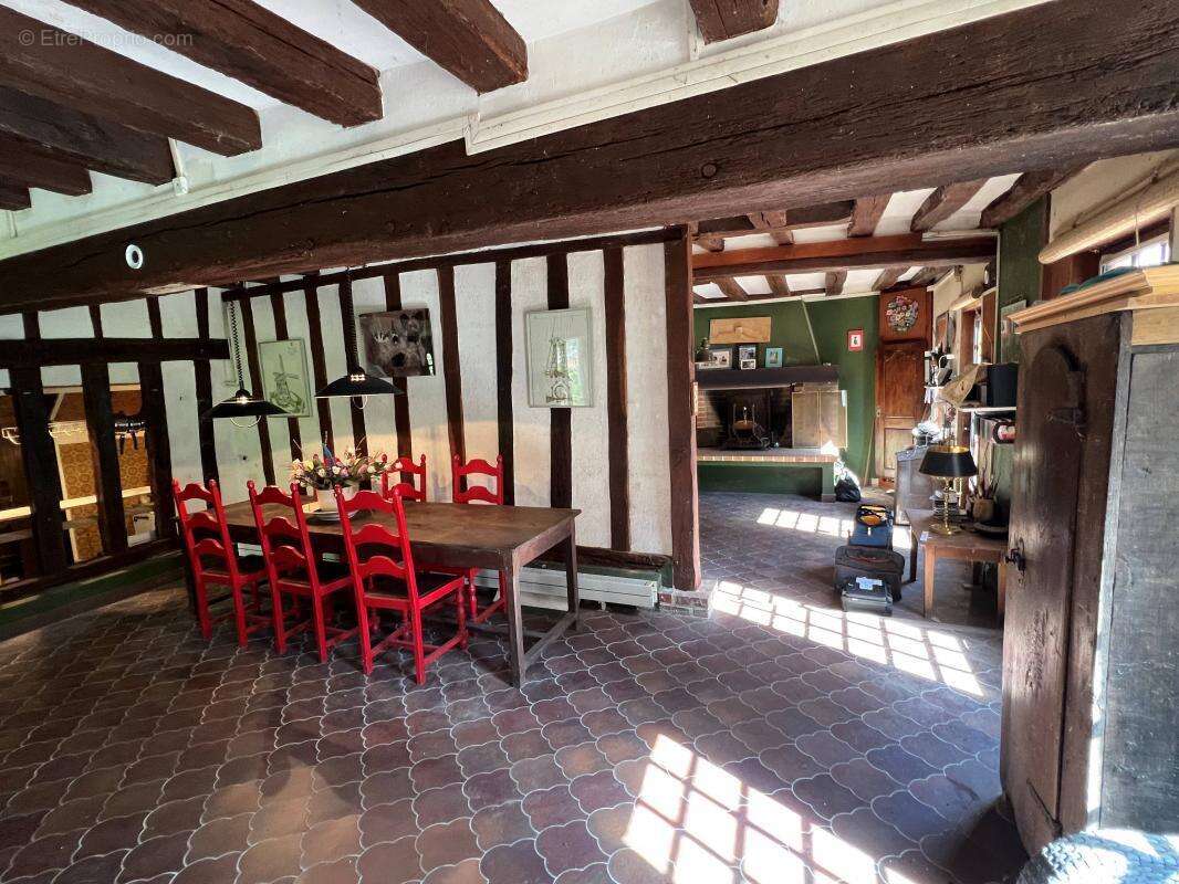 Maison à SAINT-AGIL