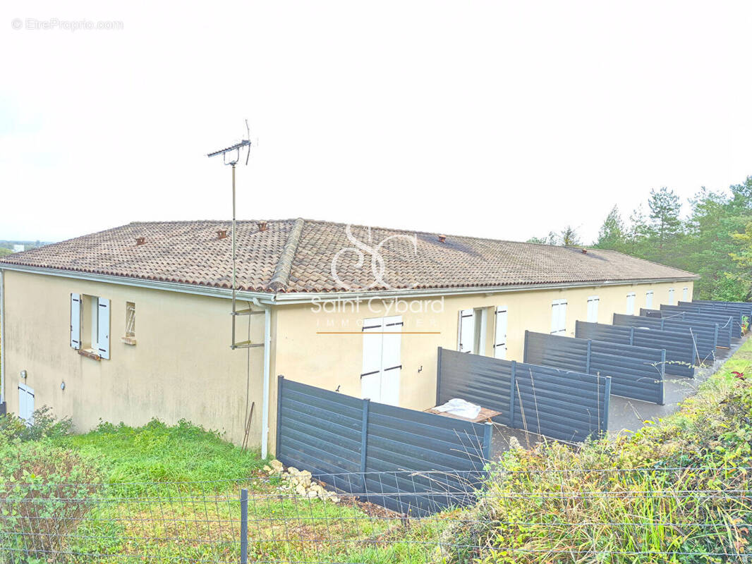 Appartement à LA COURONNE