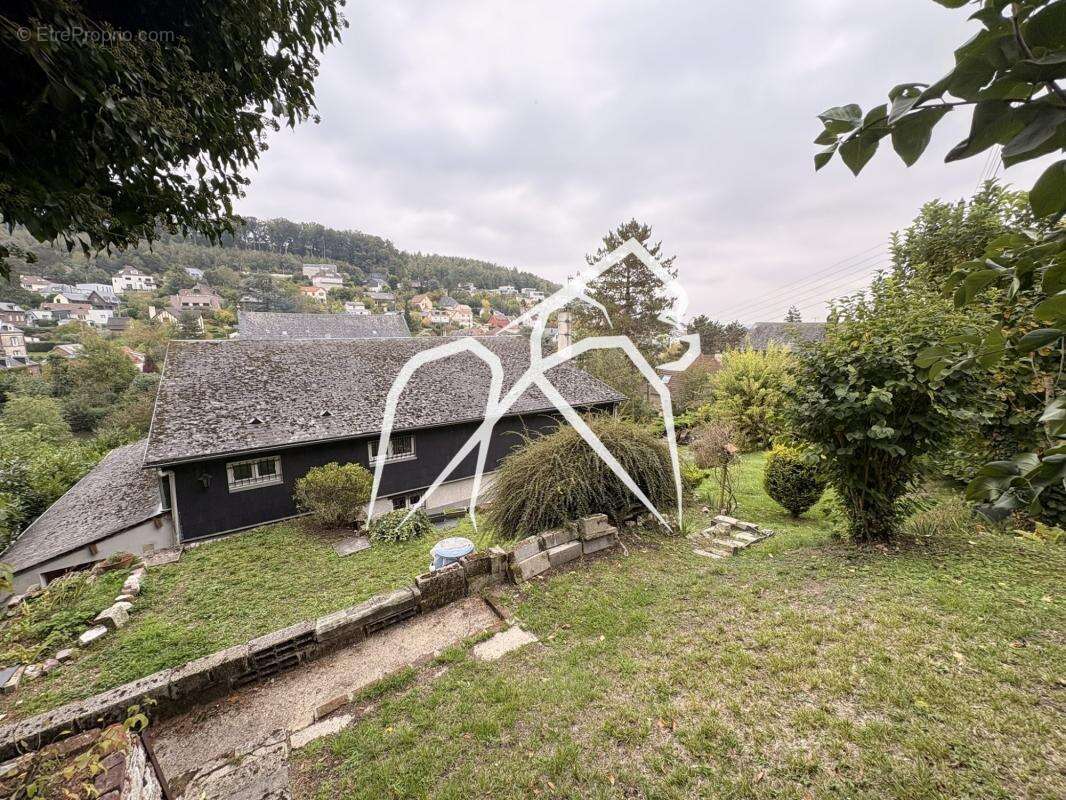 Maison à MONT-SAINT-AIGNAN