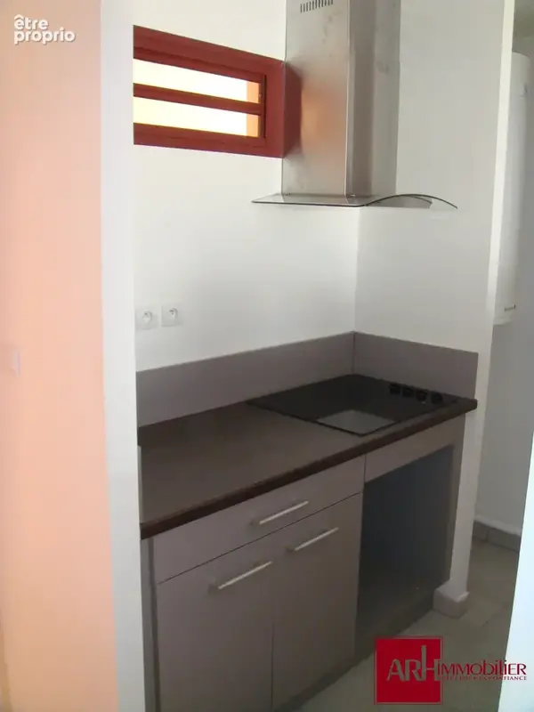 Appartement 2 pièces 43 m² à vendre à Saint-Denis (97490) - photo 2