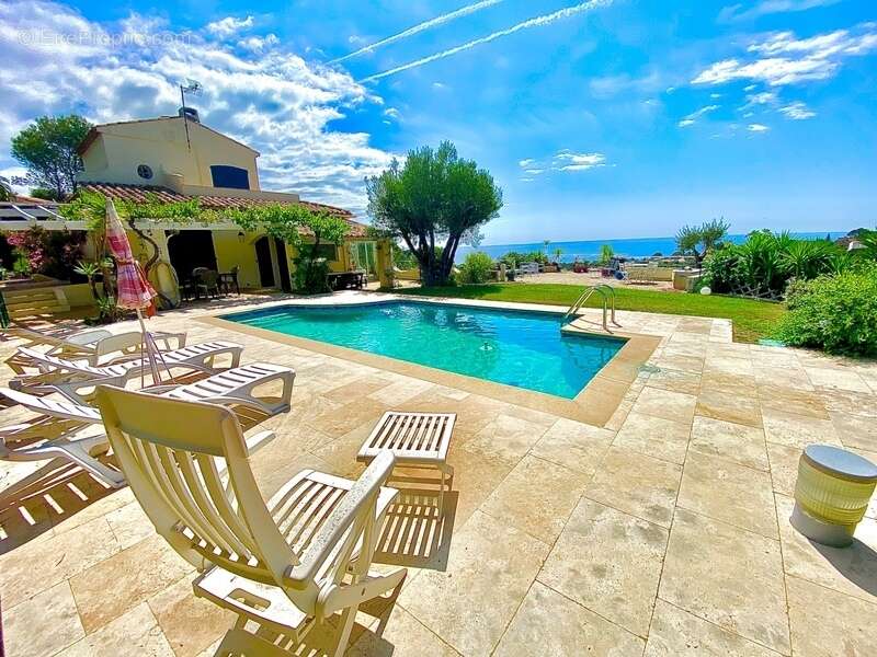 Maison à FREJUS