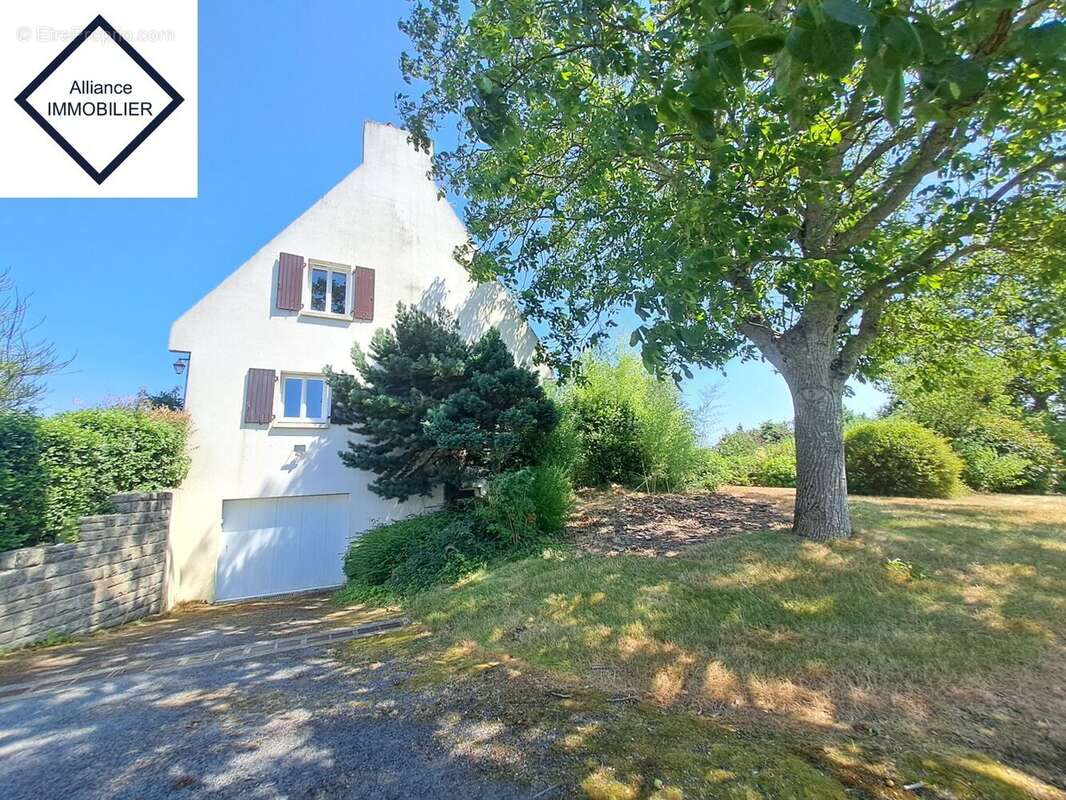 Maison 147 m² à Becherel  - photo 2