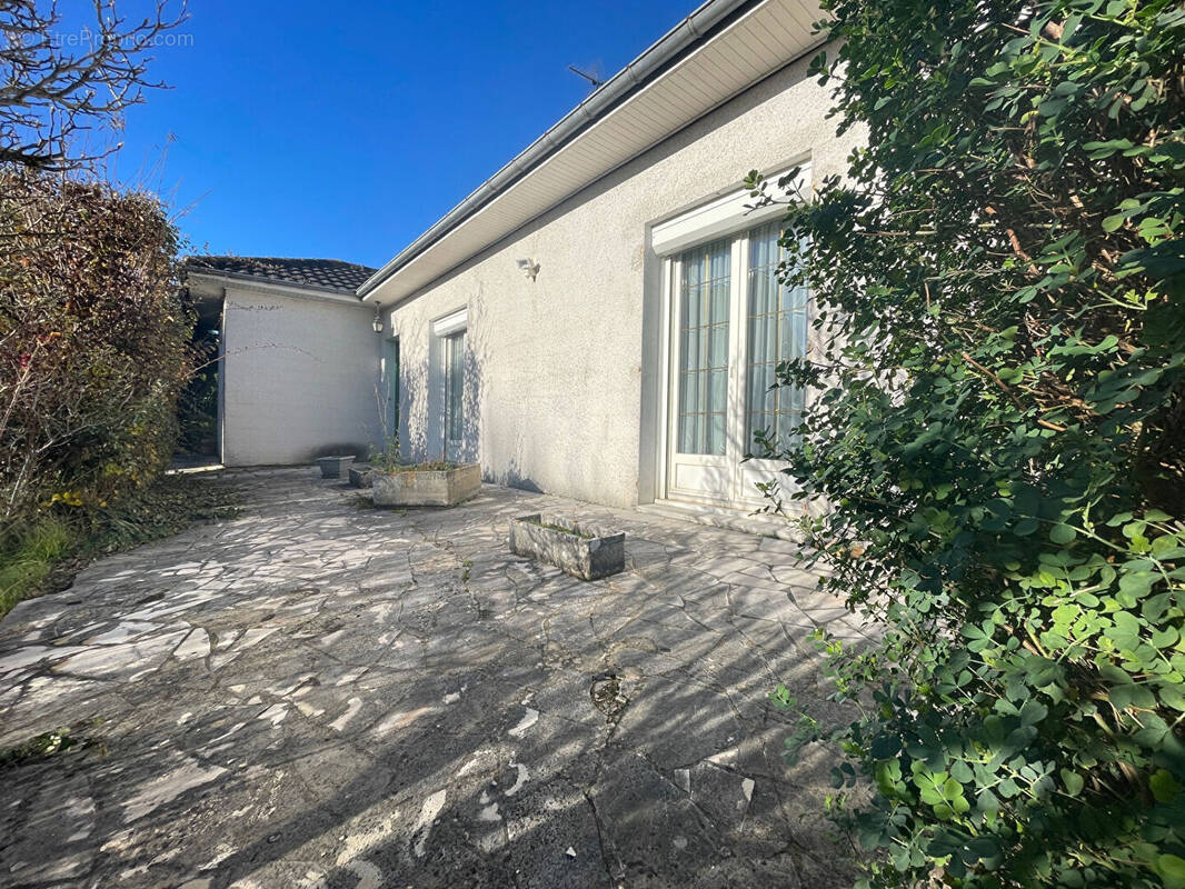 Maison à BUXEROLLES