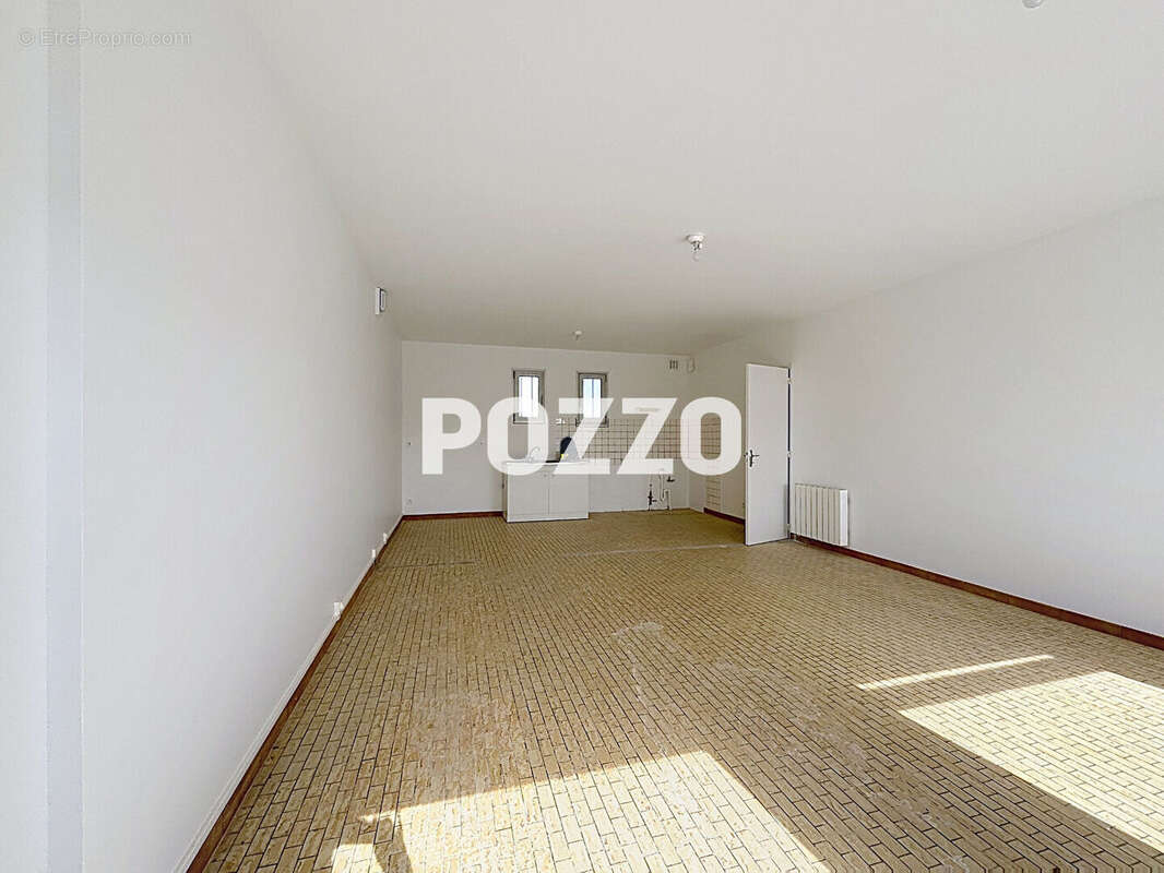 Appartement à GOUVILLE-SUR-MER