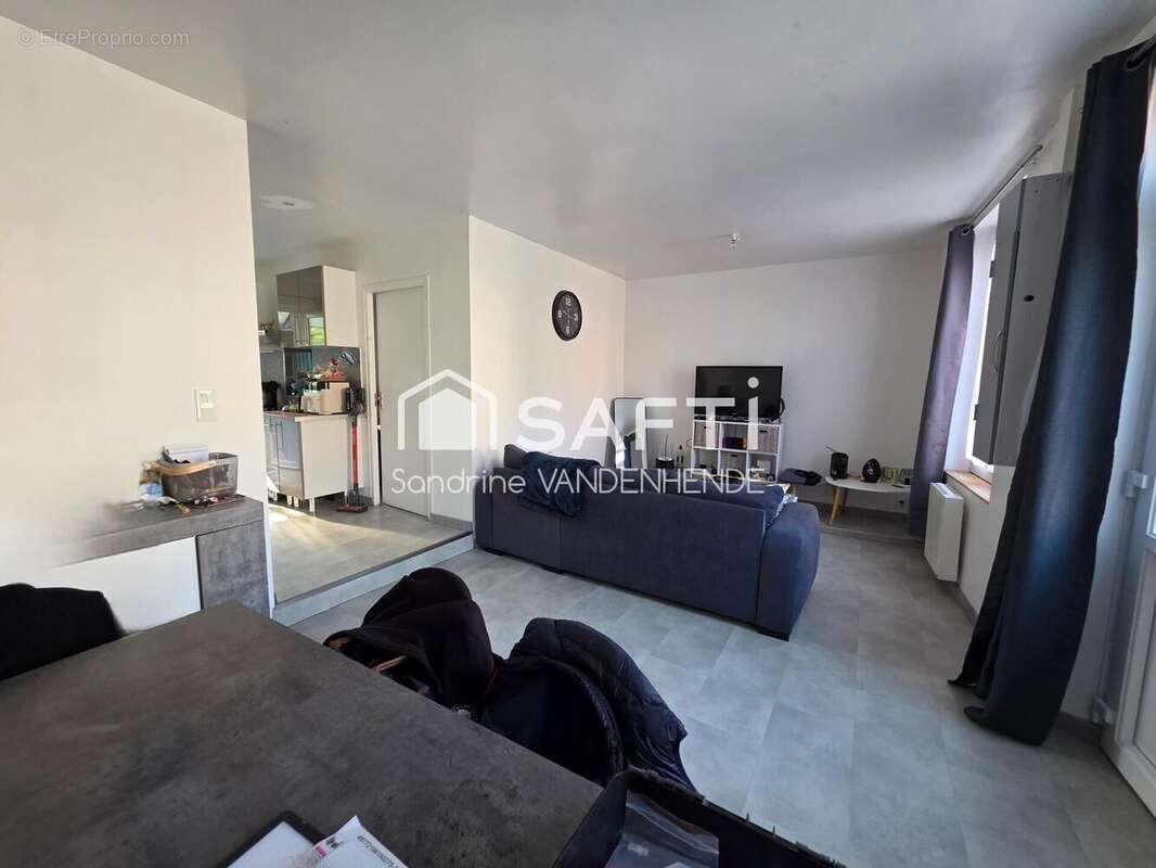 Maison 44 m² à Montcornet  - photo 2
