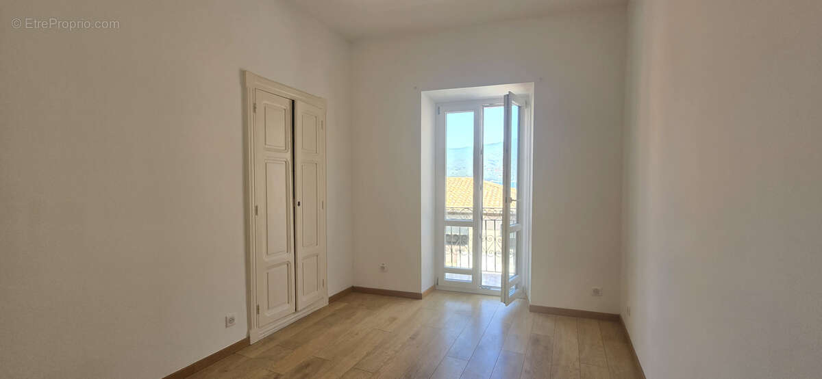Tres bel appartement 2 chambres  et balcons à Propriano - photo 10