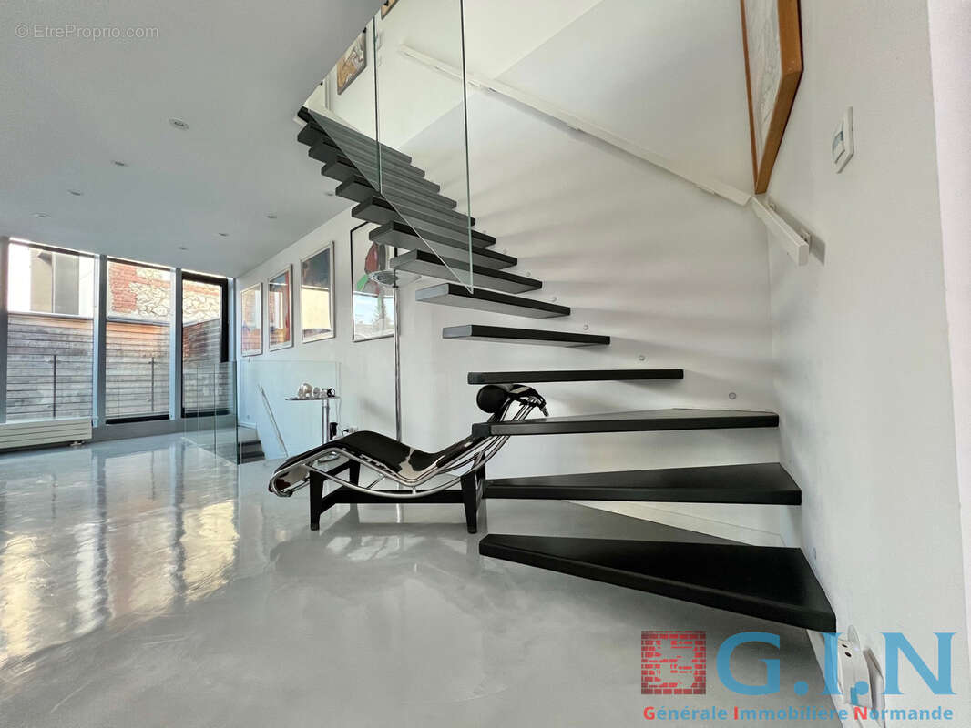 Rouen proximite gare / rue jeanne d'arc / bureaux 240m2 - photo 5