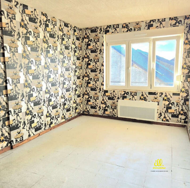 Maison à FRANCHEVAL