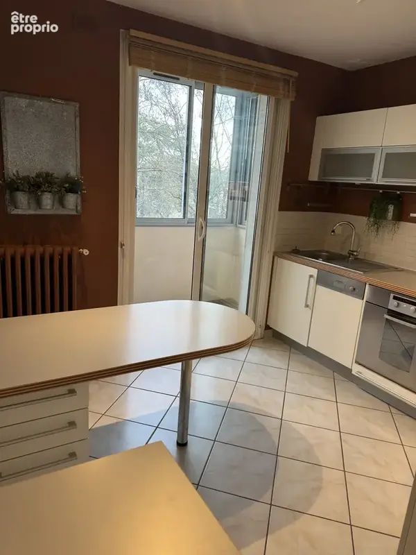 VILLEURBANNE   Quartier Cusset  Appartement T4   70 m2   Calme et Lumineux - photo 8