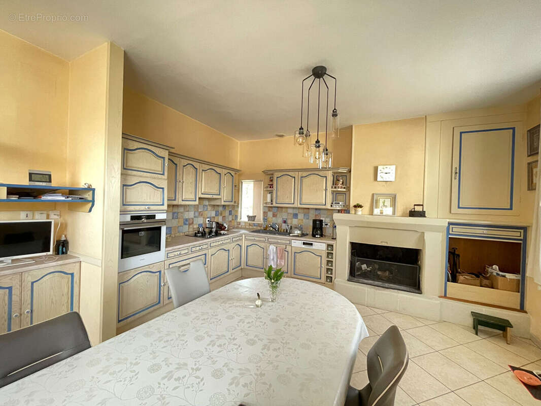 Maison 7 pièces à vendre à Varrains - Calme et Confort - photo 5
