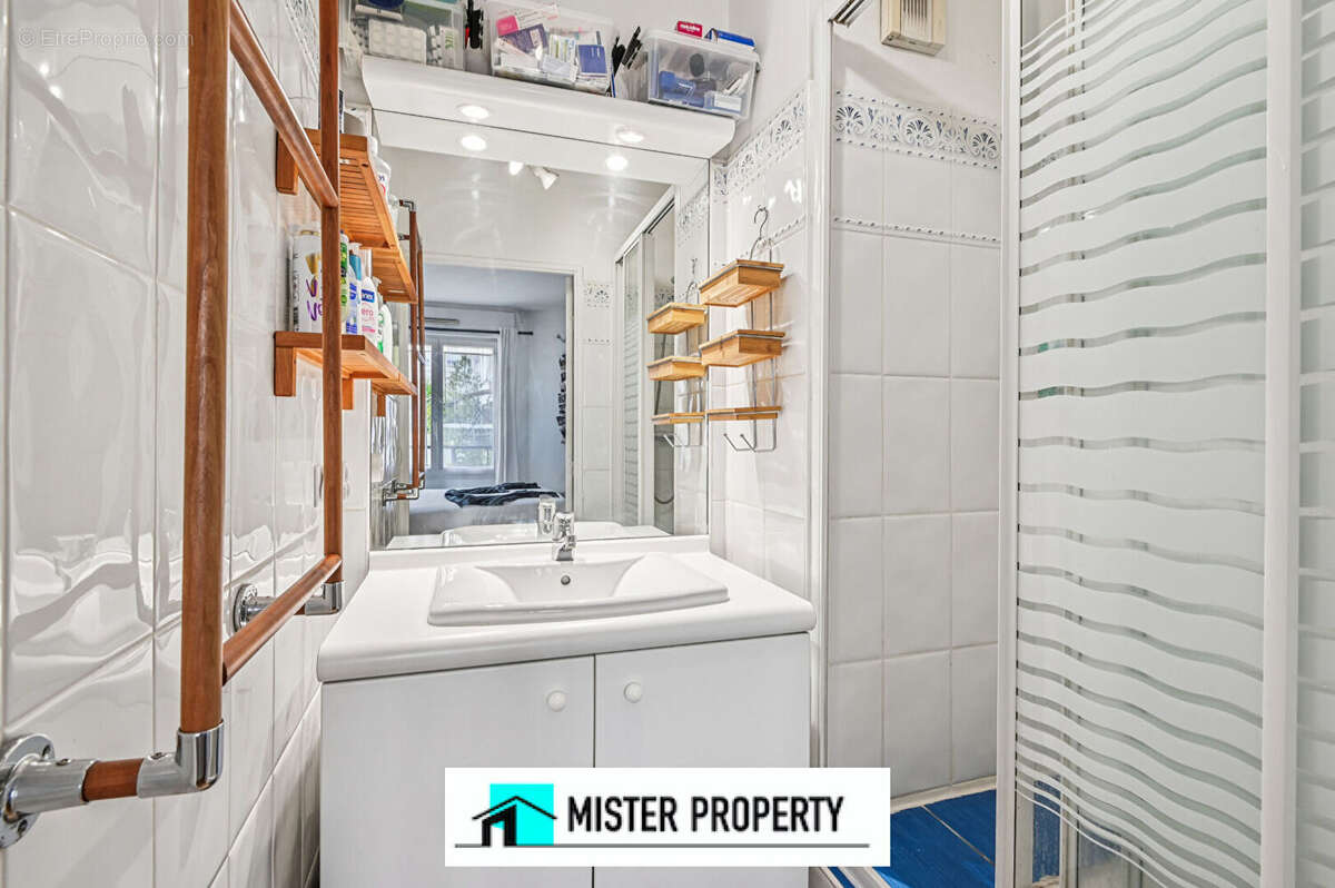 Appartement à LEVALLOIS-PERRET