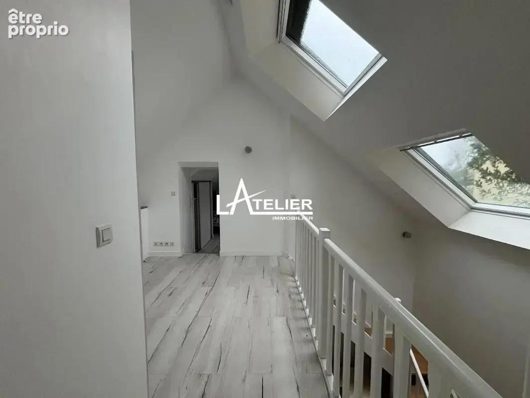 Maison de bourg rénovée 114 m² – Vigneux – Charme pierre - photo 3