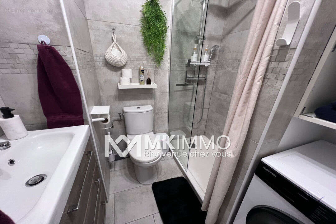 Appartement à VILLENEUVE-LOUBET