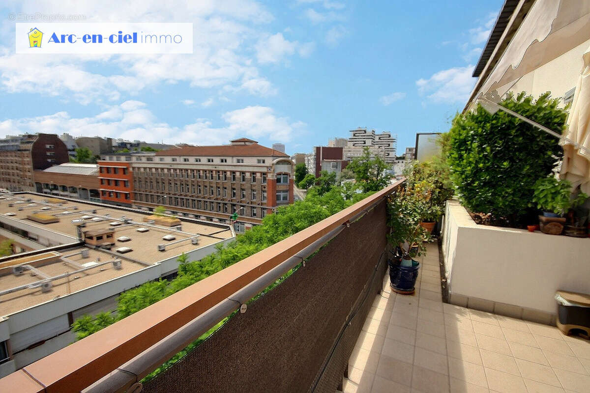 Appartement à PARIS-19E
