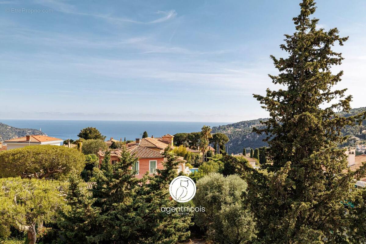 Appartement à VILLEFRANCHE-SUR-MER