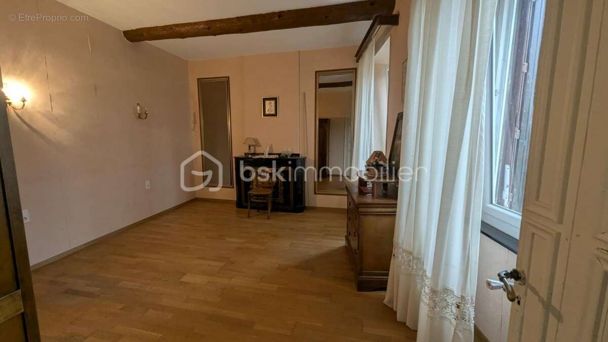Maison de maître de 200m² - photo 18