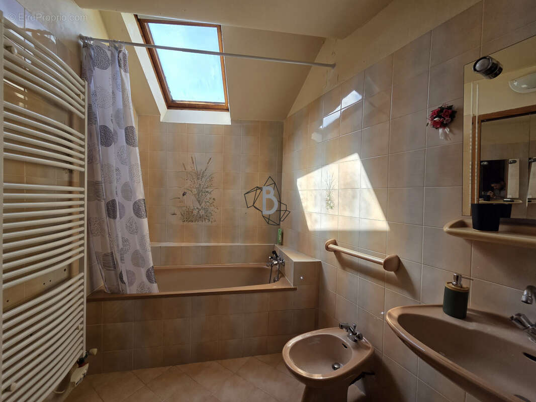 Maison à REQUISTA