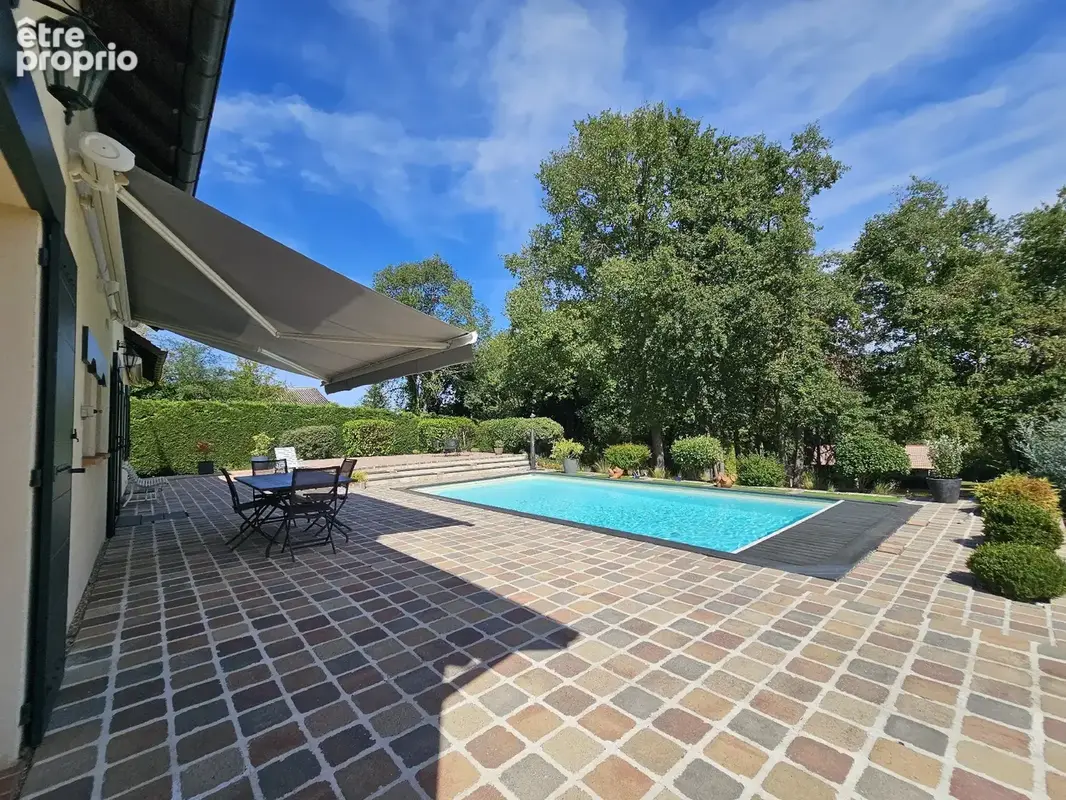 Bellerive-sur-allier   villa de caractère avec piscine et parc arboré ! - photo 3