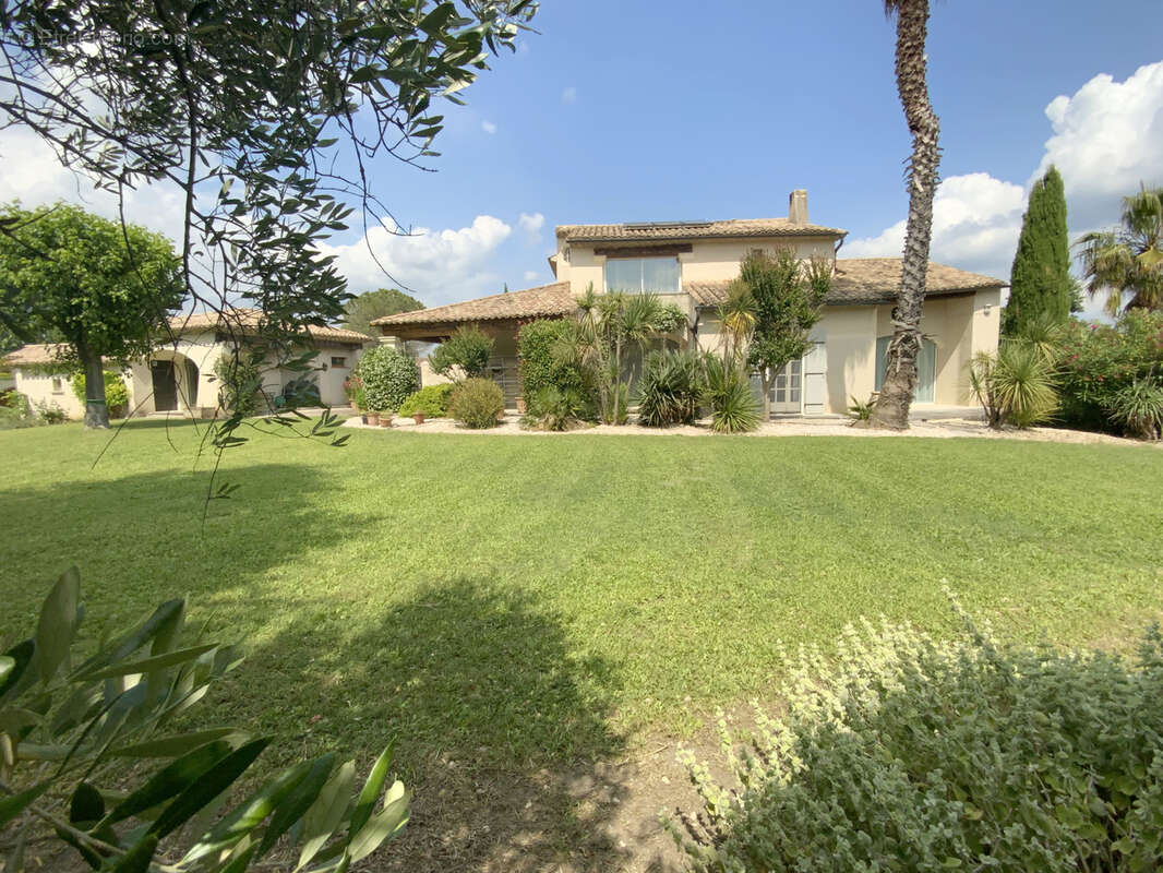Maison à UZES