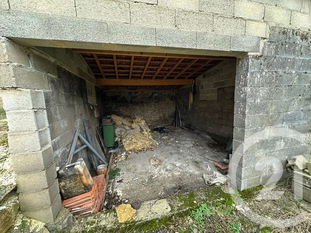 Maison à VARZY