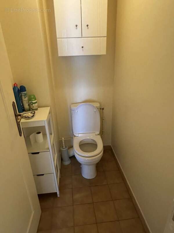 Appartement à CHARENTON-LE-PONT