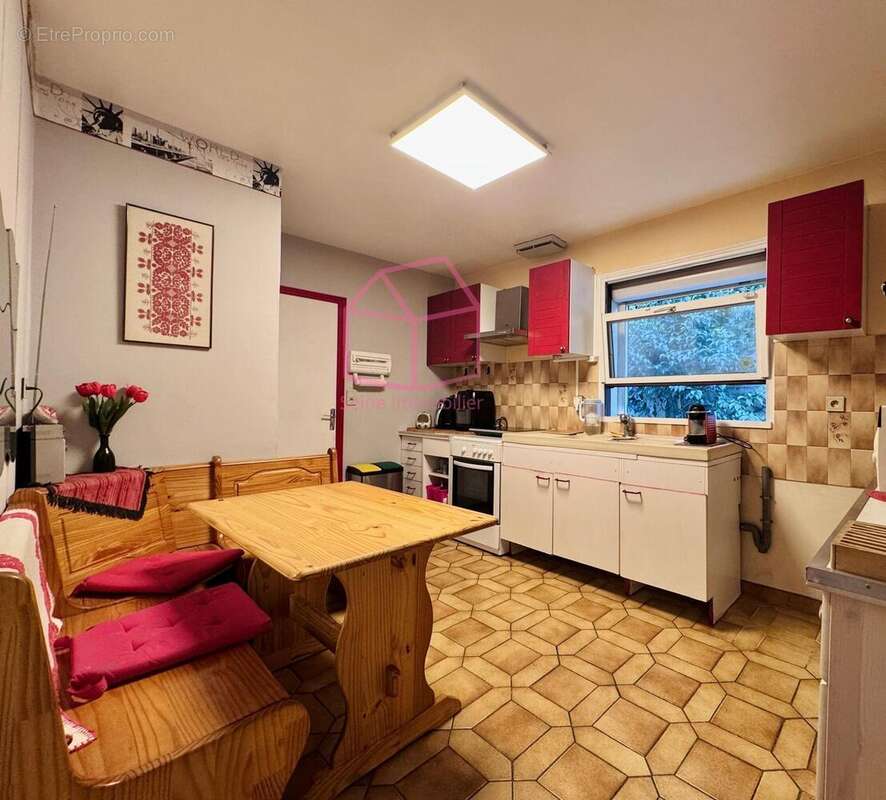 Maison à L&#039;HAY-LES-ROSES