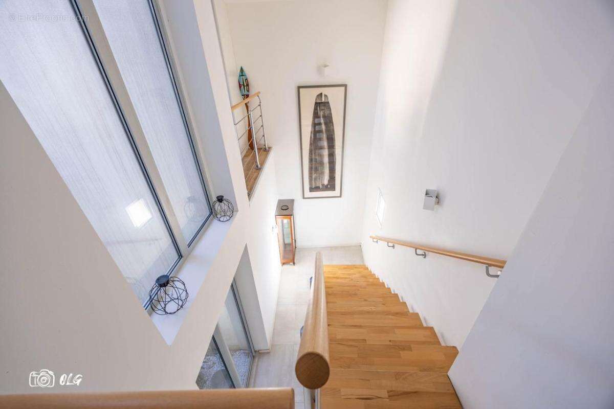 Maison à MAUGUIO