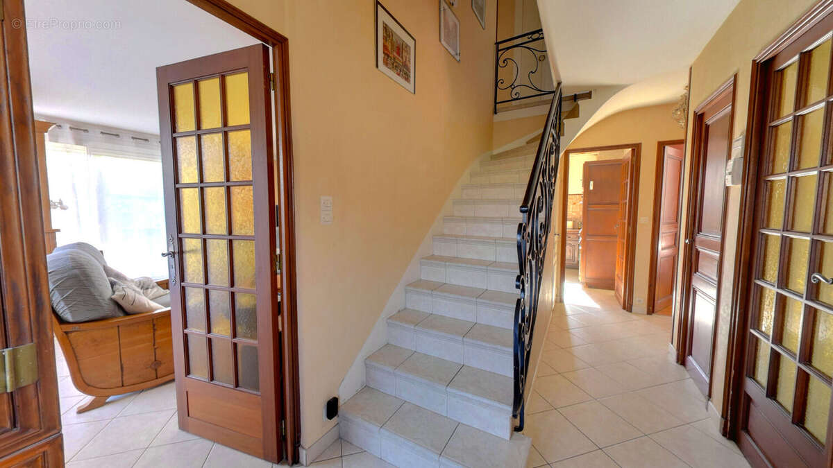 Maison à ROISSY-EN-BRIE