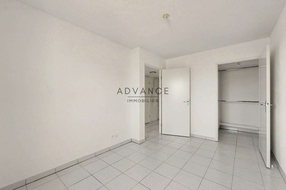 EXCLUSIVITÉ - Appartement T3 Avec place sous sol - photo 11