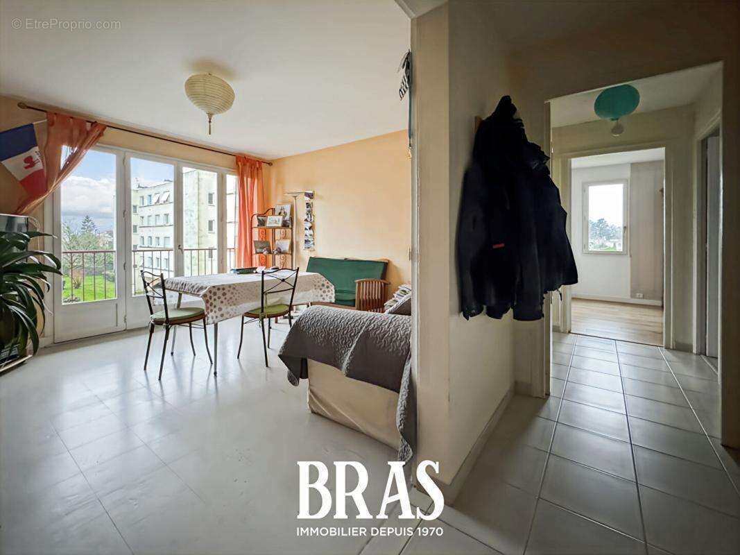 Appartement à SAINT-SEBASTIEN-SUR-LOIRE