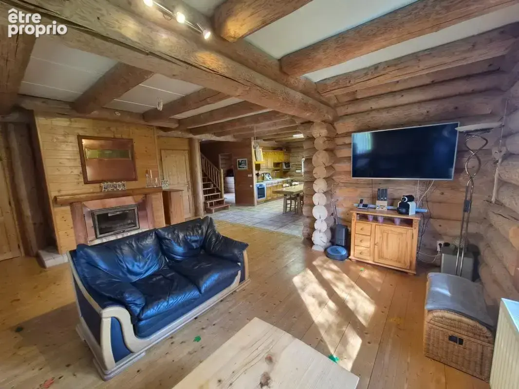  EXCLUSIVITÉ – Authentique maison en rondins massifs avec terrain clos de 37 ares A WANGENBOURG ENGENTHAL - photo 3